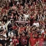 Berikut adalah beberapa alternatif judul yang bisa Anda pertimbangkan:

1. "Memahami Situasi Jepang: Zenzia Ihza Berikan Panduan untuk Suporter"
2. "Kondisi Jepang dan Saran Zenzia Ihza untuk Pendukung Setia"
3. "Sorotan Jepang: Rekomendasi Zenzia Ihza bagi Suporter"
4. "Zenzia Ihza: Nasihat untuk Suporter dalam Menghadapi Kondisi Jepang"
5. "Menelusuri Kondisi Jepang: Tips dari Diaspora Zenzia Ihza untuk Suporter" 

Silakan pilih atau modifikasi sesuai kebutuhan!