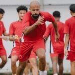 Here are some alternative titles for "Jadwal Lengkap PSM Makassar di Super League Musim 2025/2026":

1. "Daftar Pertandingan PSM Makassar di Super League 2025/2026"
2. "Rangkaian Jadwal PSM Makassar untuk Musim Super League 2025/2026"
3. "Seluruh Jadwal PSM Makassar di Super League Musim 2025/2026"
4. "Jadwal Pertandingan PSM Makassar di Super League 2025/2026"
5. "PSM Makassar: Jadwal Lengkap Super League 2025/2026"
6. "Kompetisi PSM Makassar: Agenda Musim Super League 2025/2026"
7. "Ikuti Jadwal PSM Makassar di Super League 2025/2026"
8. "PSM Makassar di Super League: Rincian Jadwal Musim 2025/2026"
9. "Jadwal PSM Makassar: Super League Musim 2025/2026"
10. "Agenda Pertandingan PSM Makassar untuk Super League 2025/2026"

Feel free to choose any of these or mix and match elements to create your ideal title!